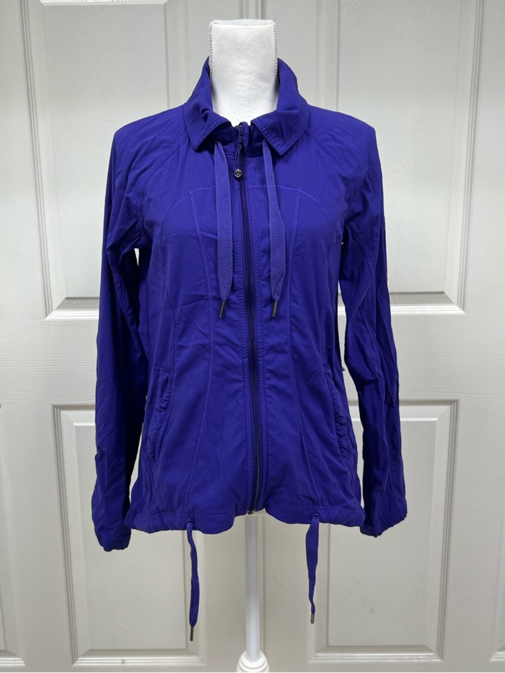 Lululemon Transition Jacket in Bruised Berry Size 6